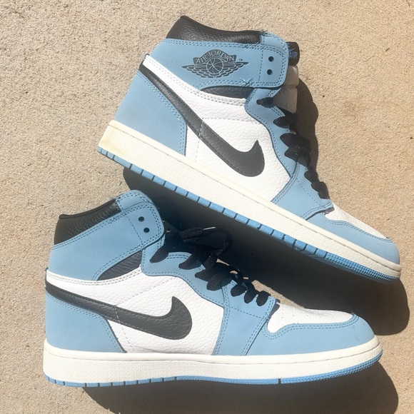 Nike Jordan 1 Retro OG High University Blue size 9.5 - Picture 3 of 10